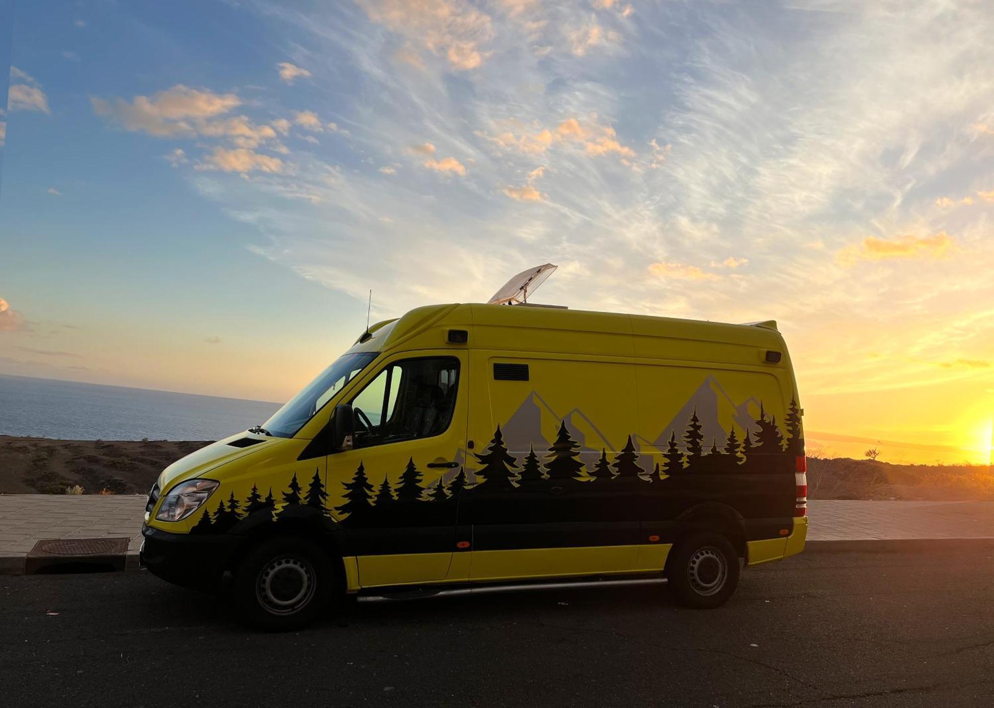 On Road- Feel Freedom With Campervan! Guincho  Екстериор снимка
