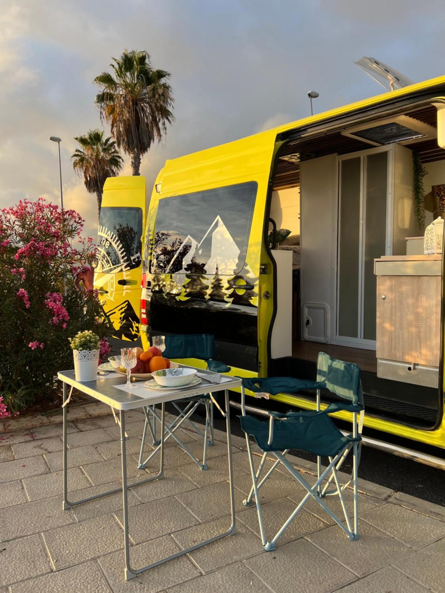 On Road- Feel Freedom With Campervan! Guincho  Екстериор снимка